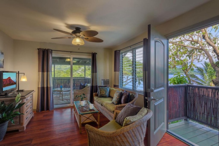 1 Bedroom Suite with bay view