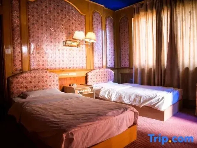 Quadruple Suite