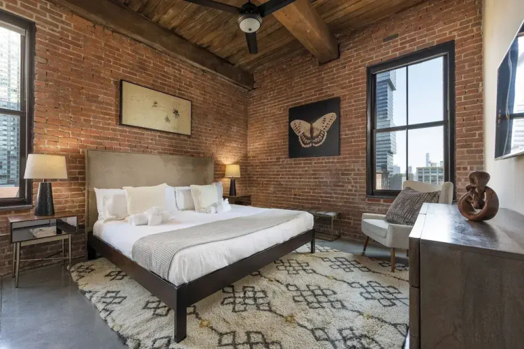 Deedee's Industrial Lofts