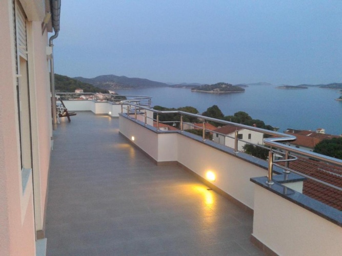 Basement Apartment with balcony and with view