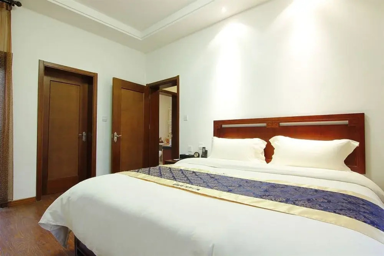 Linyi Tujia Sweetome Vacation Rentals