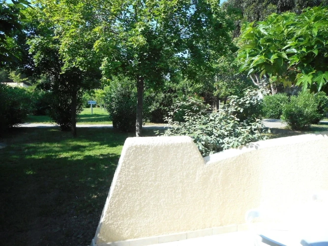 1 Bedroom Apartment with balcony and with garden view
