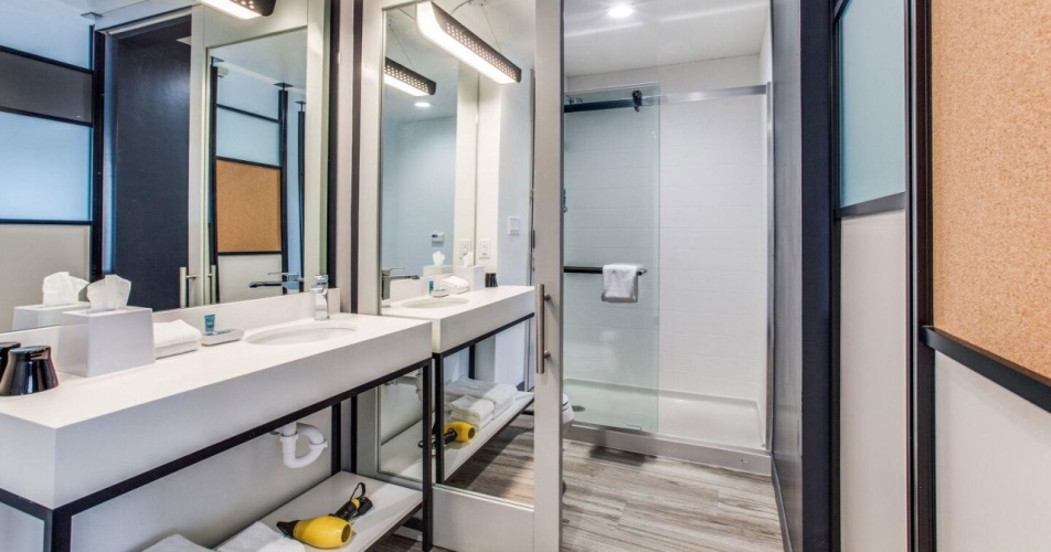 Aloft Dallas Arlington Entertainment District photo 11