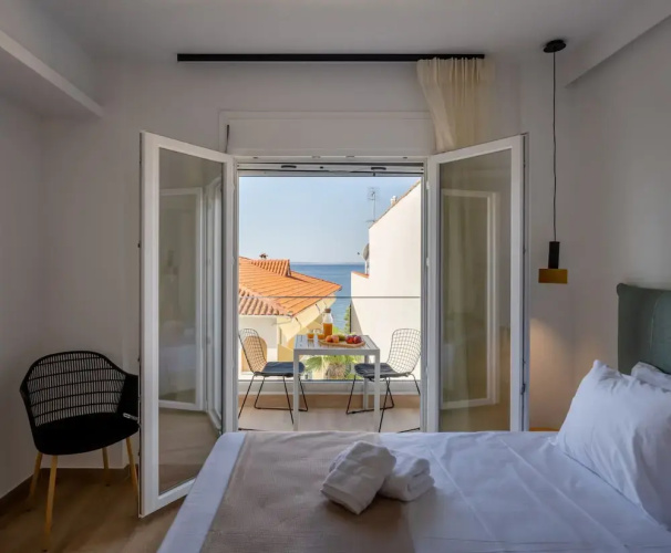 Aiora Suites