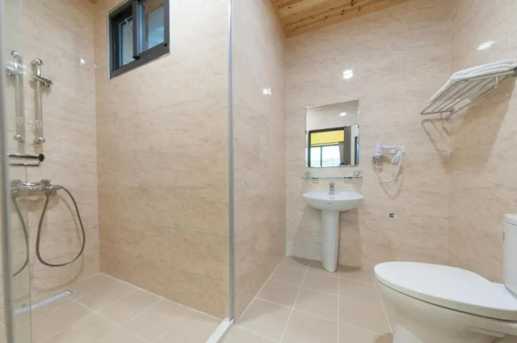 EZE Homestay