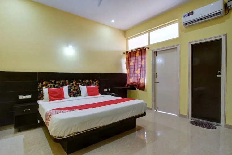 OYO 26801 Ss Residency