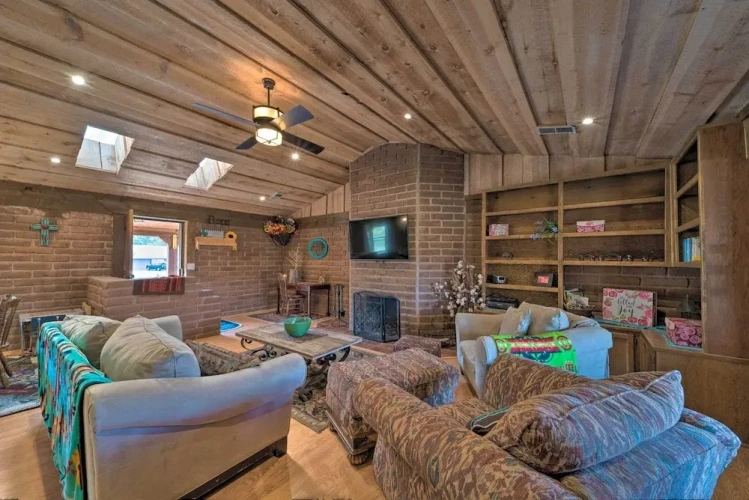 3 Bedrooms Cottage