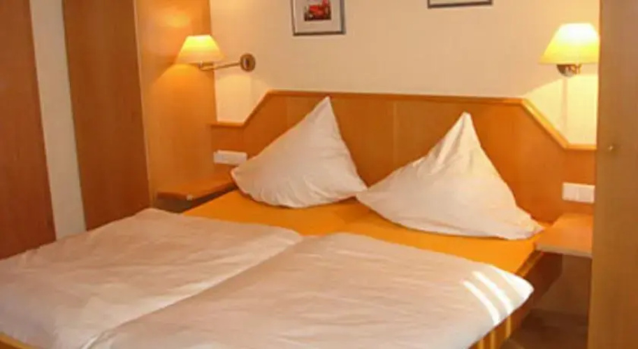 Hotel Athena Palace