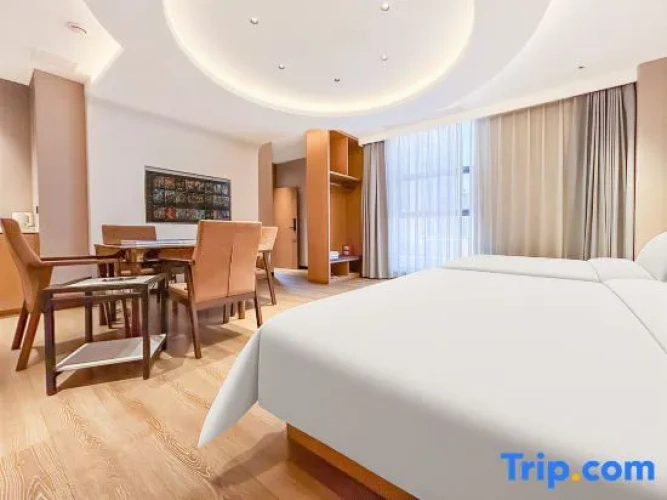 Standard Triple Family room