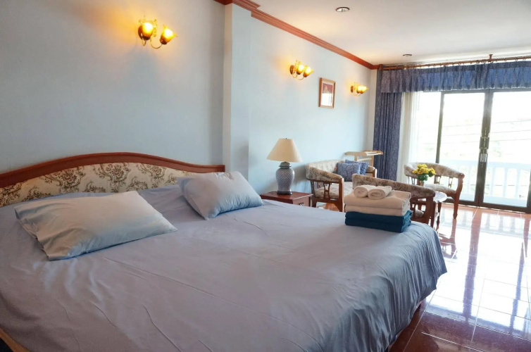 Dee-Lek Guesthouse and Restaurant