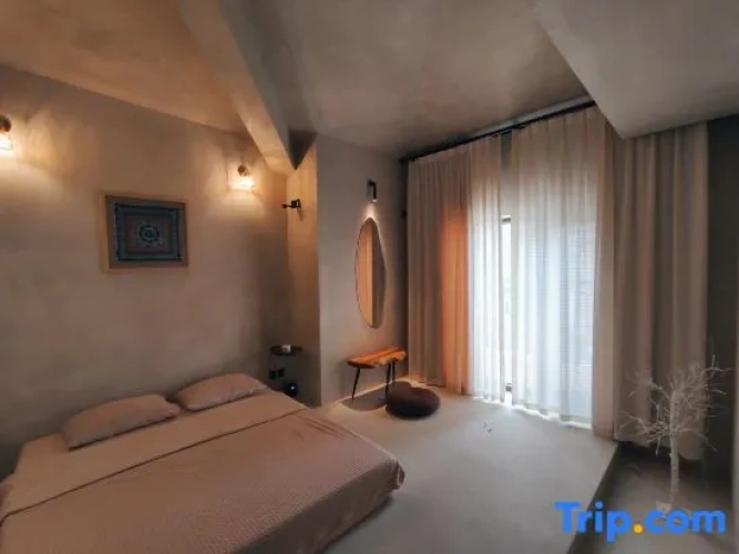 4 Bedrooms Luxury Villa