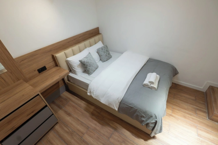 4 Bedrooms Deluxe Cottage