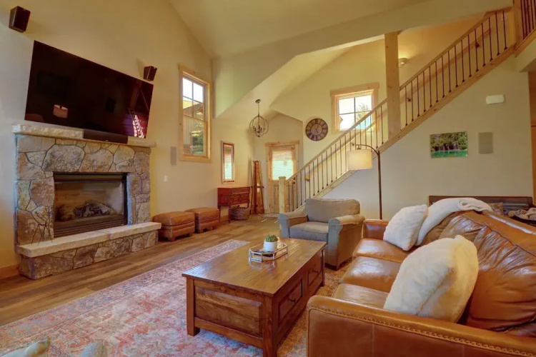 Angler Mountain Ranch 313 3 Bedroom Townhouse by RedAwning