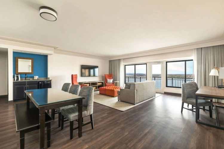 Double Suite with water view