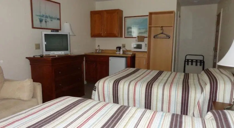 Jonathan's Hotel