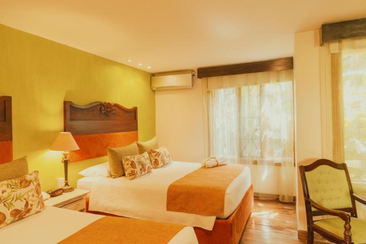 Deluxe Quadruple room