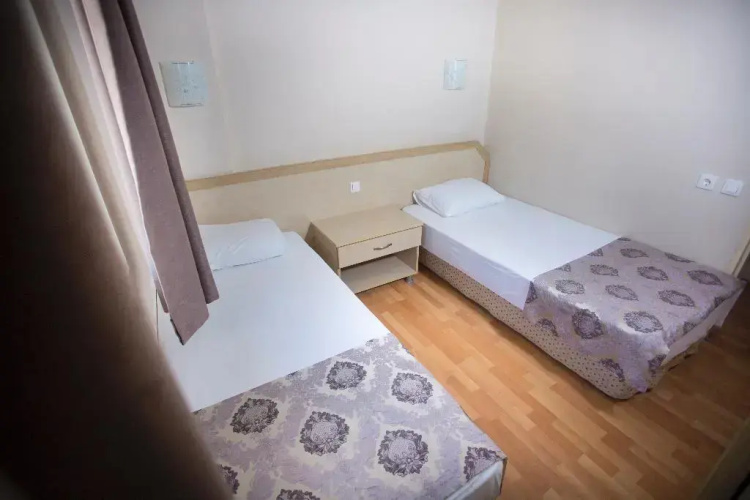 Tuntas Apartments