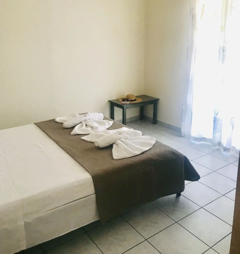 2 Bedrooms Classic Apartment