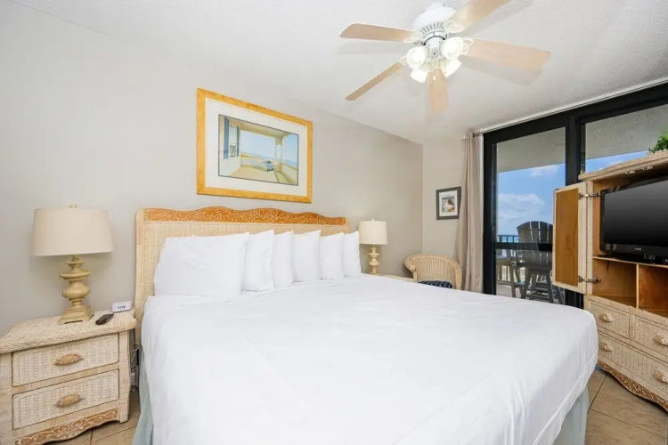 Phoenix Vi 6506 2 Bedroom Condo