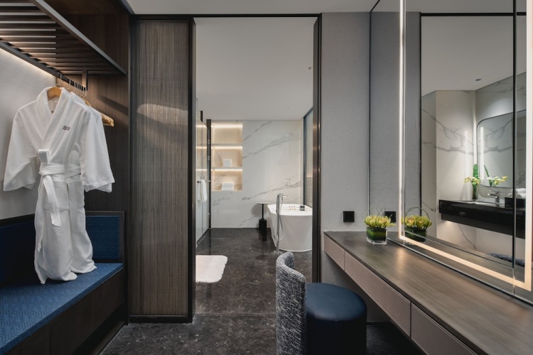 1 Bedroom Suite