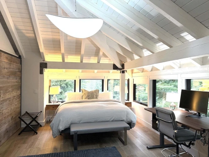5 Bedrooms Cottage