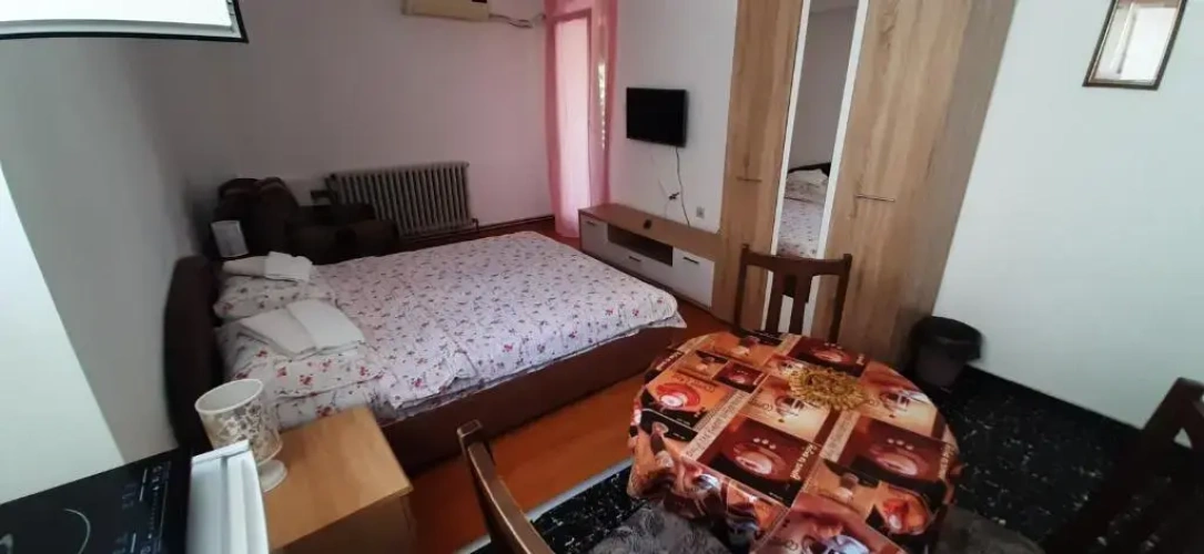 1 Bedroom Apartment with balcony and with view