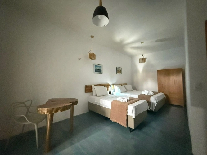 1 Bedroom Deluxe Triple Basement room with garden view