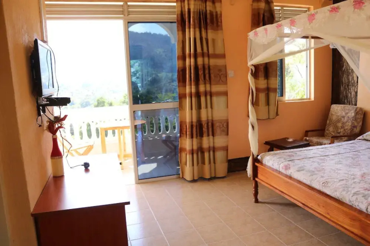 Taita Rocks Hotel