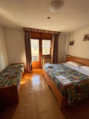 Standard Triple room with balcony