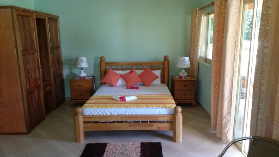 4 Bedrooms Villa with balcony
