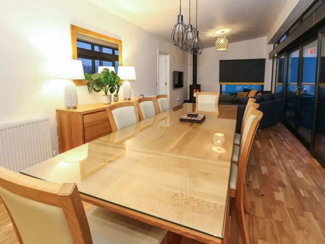 2 Strathtay Lodges