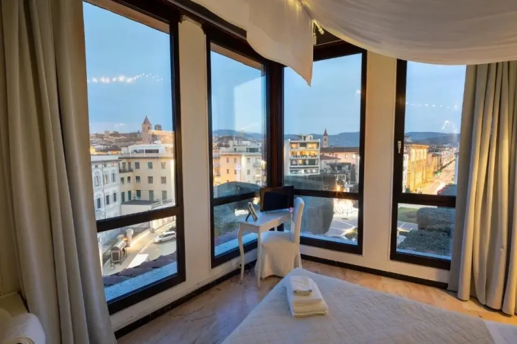 Standard Double room with city view