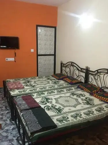 Fernandes Guest House
