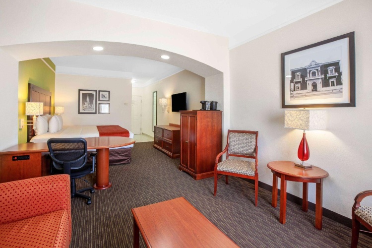 Double Suite