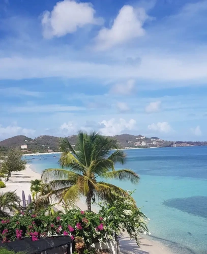 1 Bedroom Apartment with ocean view