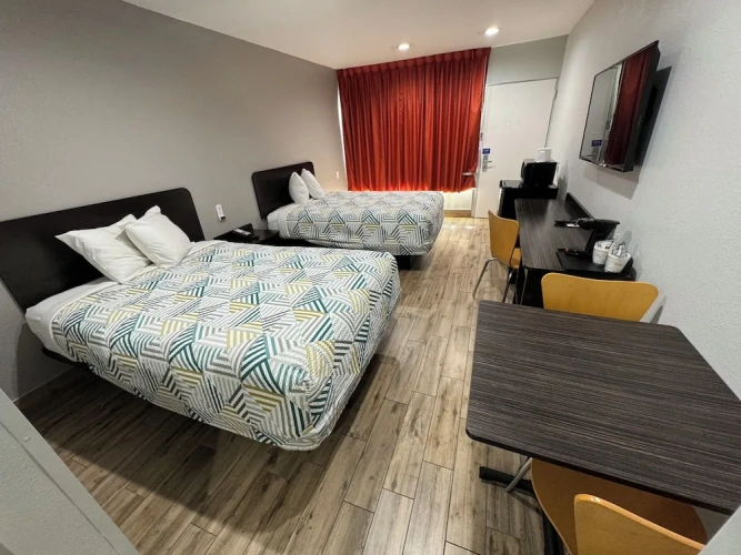 Deluxe Quadruple room