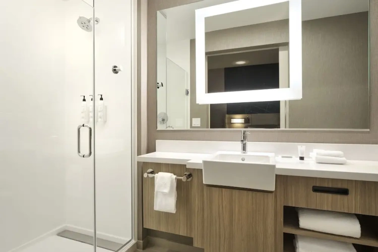 Quadruple Suite