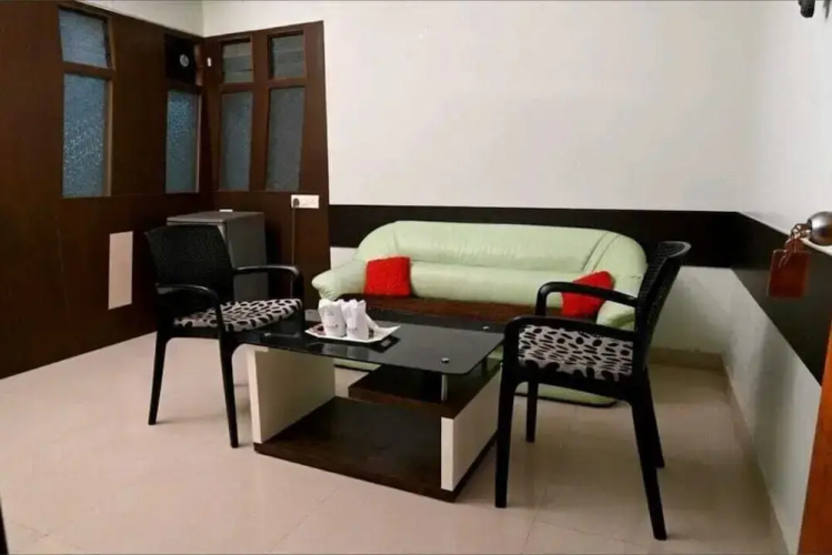 Hotel Sukh Sagar