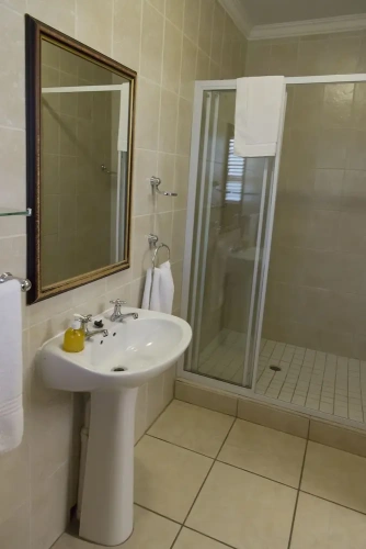 1 Bedroom Standard Twin room with balcony