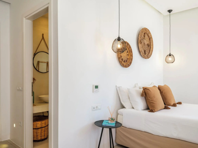 Bluetopia Suites