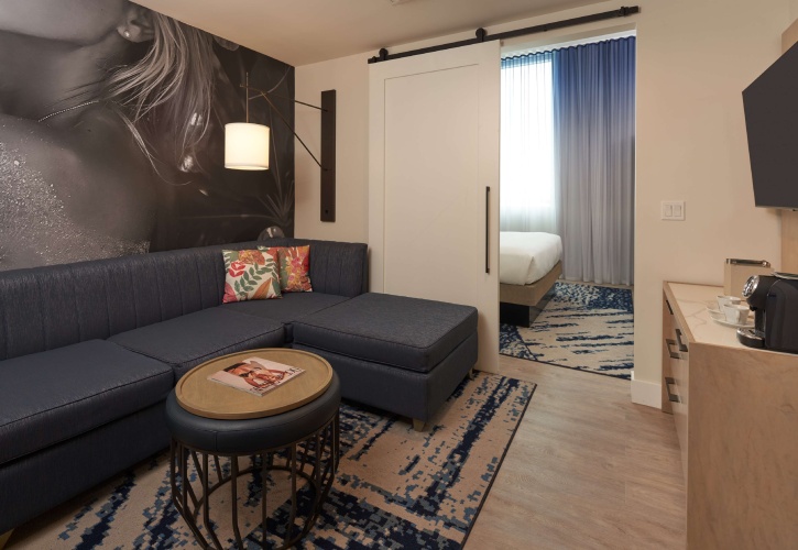 SERENA Hotel Aventura, Tapestry Collection by Hilton photo 7