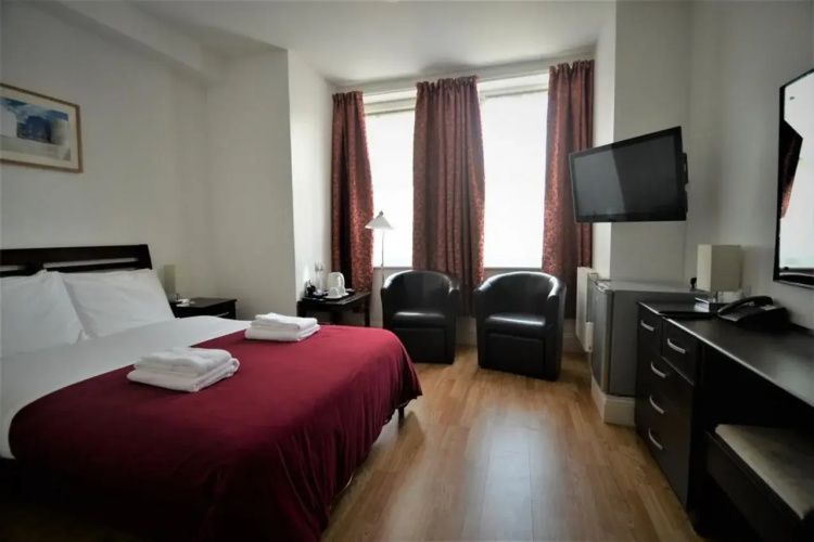 Gateway Hotel