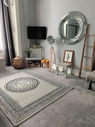 Commodious Studio Apartment in Westfield