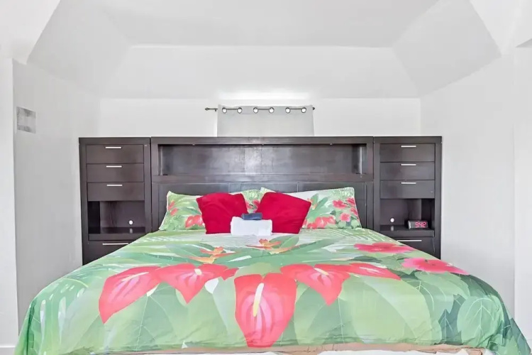 Cocoplum Rest N Hideaway 1