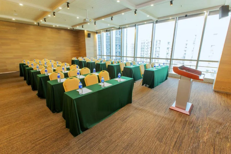 Sci Tech Innovation Hotel Apartments(深圳科创酒店(南山南油服装批发城荔林地铁站店))