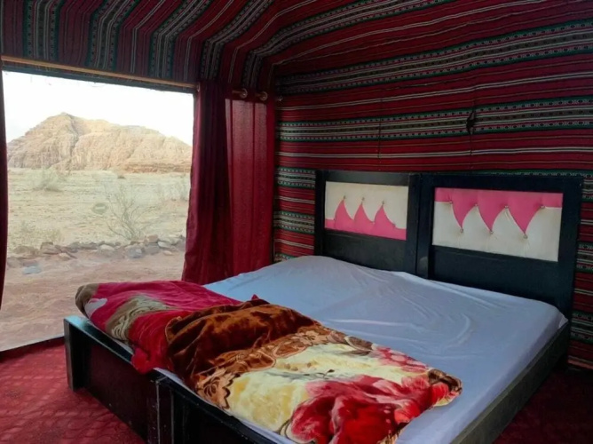 Beduin star trail camp