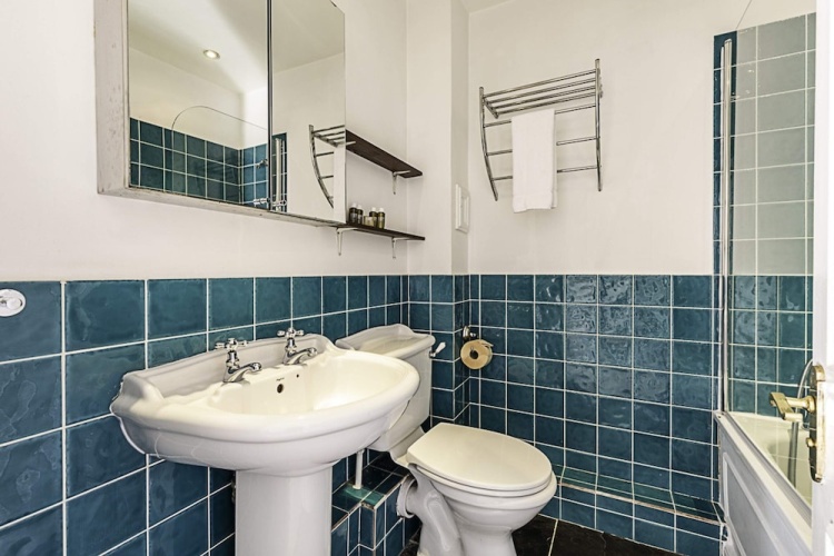 Converted Brewery Apartment With Terrace