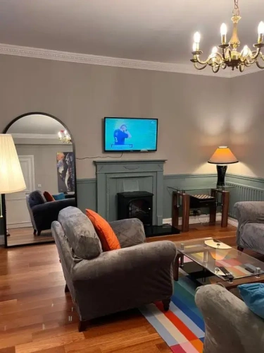 3 Bedrooms Double Apartment