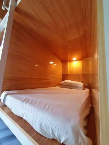 Fomo hostel palawan
