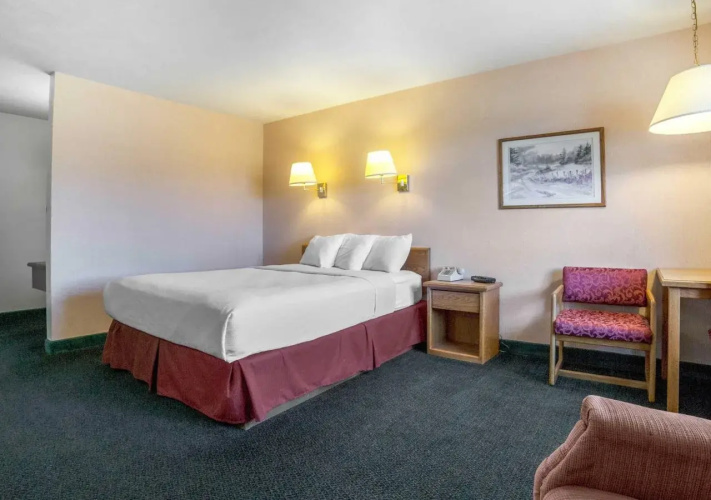 Rodeway Inn Whitehalla